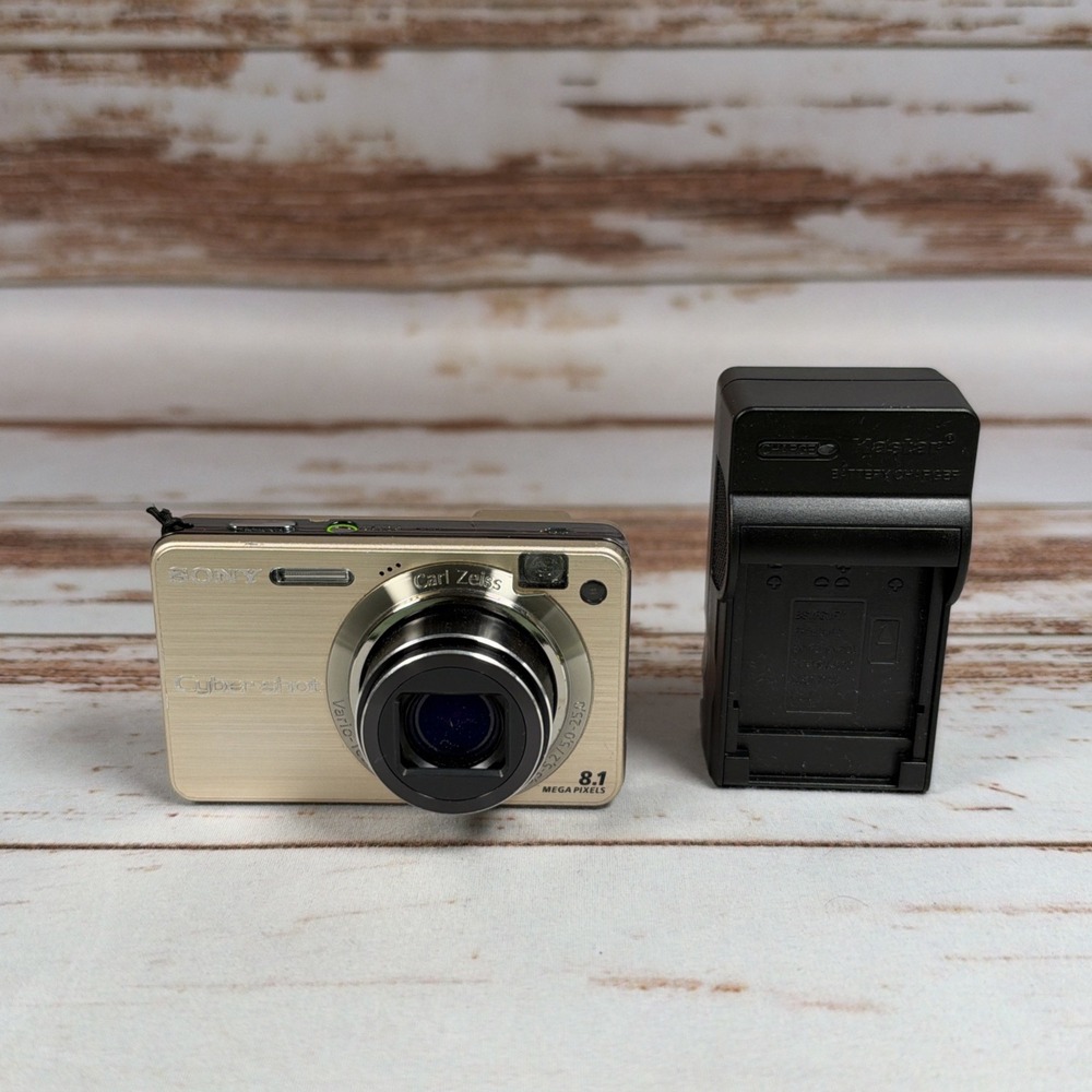 Sony DSC-W150 8.1MP Digital Camera Gold Carl Zeiss With Battery Charger